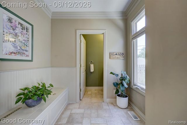 721 S Kenwood Avenue, Royal Oak, MI 48067