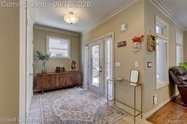 721 S Kenwood Avenue, Royal Oak, MI 48067