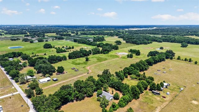 7755 CR 714, Center Hill, FL 33514