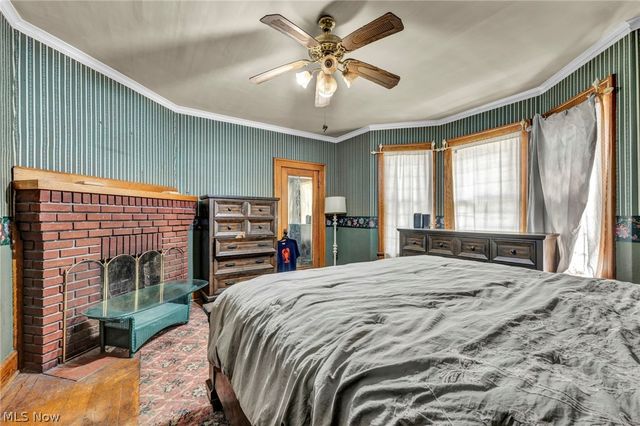 732 Robbins Avenue, Niles, OH 44446