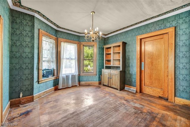 732 Robbins Avenue, Niles, OH 44446
