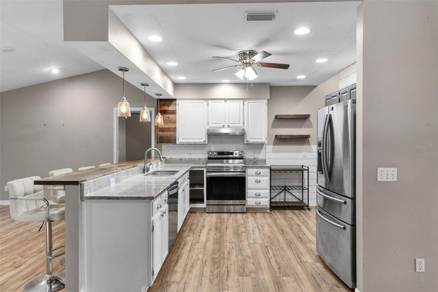 1514 LAKE THOMAS LOOP, Winter Haven, FL 33880