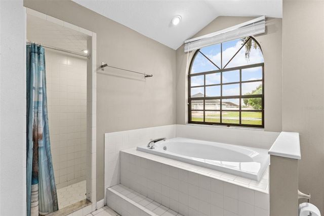 1514 LAKE THOMAS LOOP, Winter Haven, FL 33880