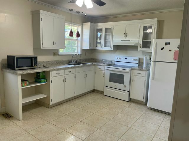 3700 Williamsburg Road SE, Cleveland, TN 37323