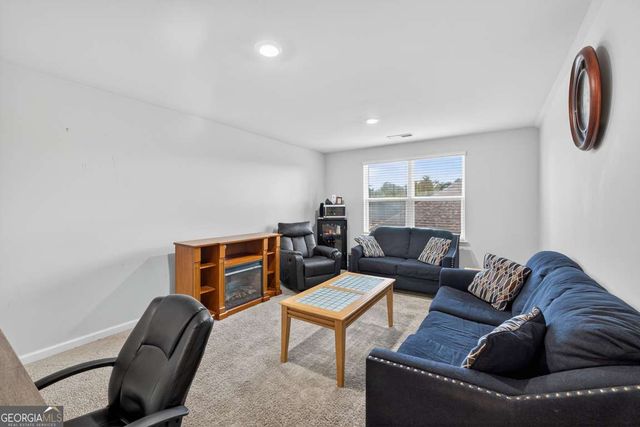 140 Camdale Court, Mcdonough, GA 30252