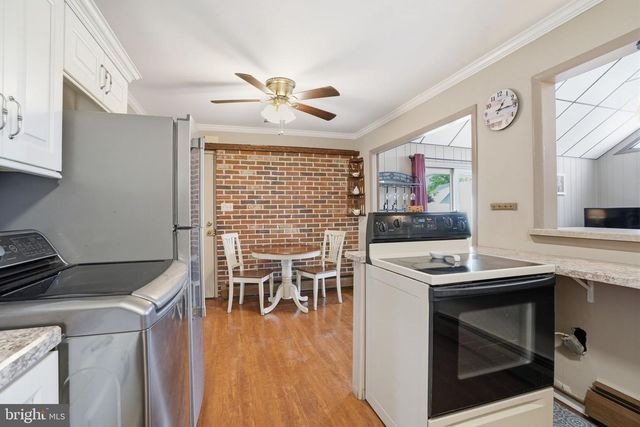 55 CANOEBIRCH RD, Levittown, PA 19057