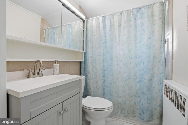 55 CANOEBIRCH RD, Levittown, PA 19057
