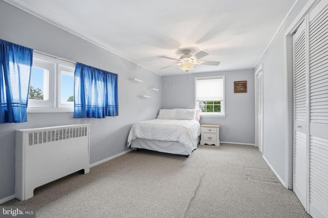 55 CANOEBIRCH RD, Levittown, PA 19057