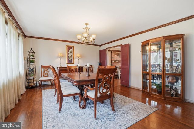 55 CANOEBIRCH RD, Levittown, PA 19057