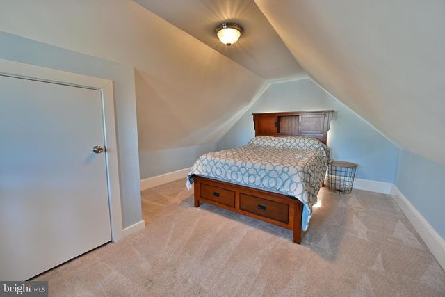 617 W 2ND ST, Florence, NJ 08518