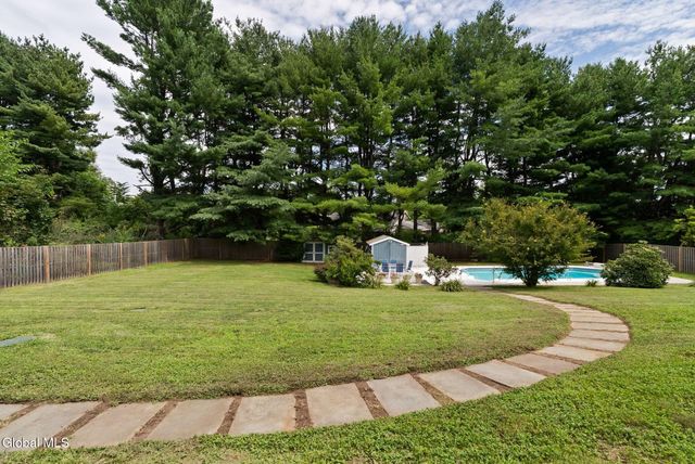 212 Route 9h, Claverack, NY 12534