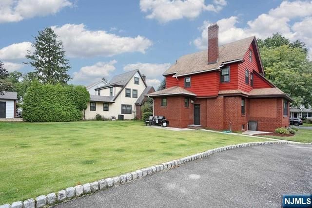 220 Raymond Street, Hasbrouck Heights, NJ 07604