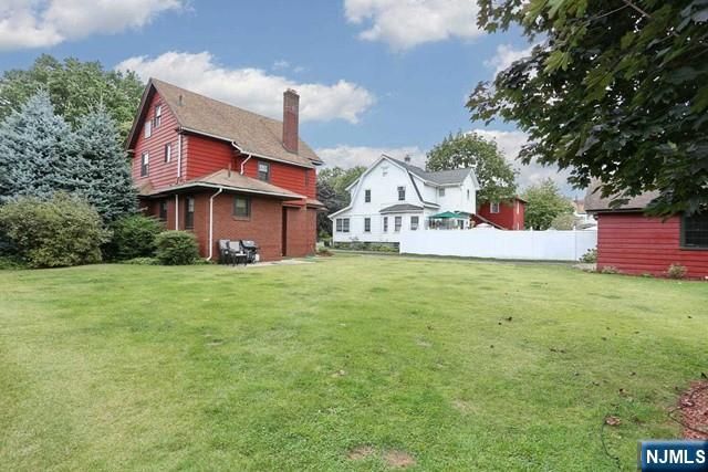 220 Raymond Street, Hasbrouck Heights, NJ 07604