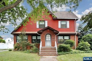 220 Raymond Street, Hasbrouck Heights, NJ 07604
