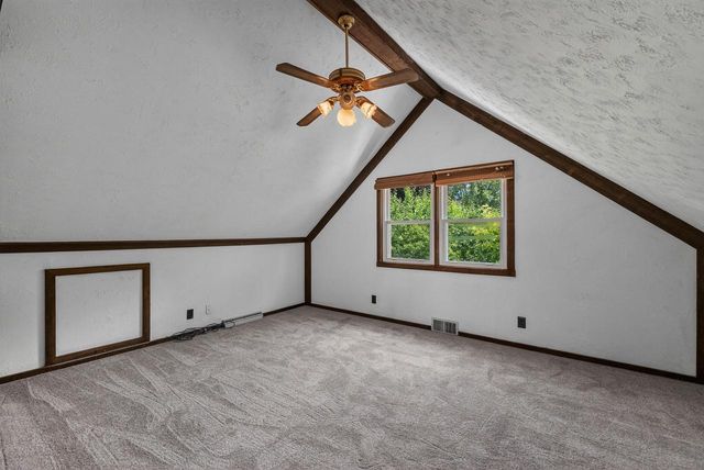 10404 W Darnel AVENUE, Milwaukee, WI 53224