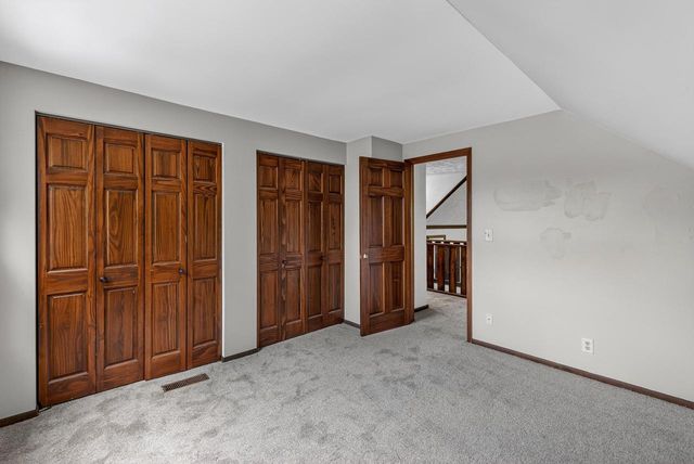 10404 W Darnel AVENUE, Milwaukee, WI 53224
