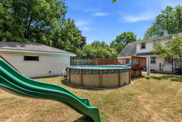 10404 W Darnel AVENUE, Milwaukee, WI 53224