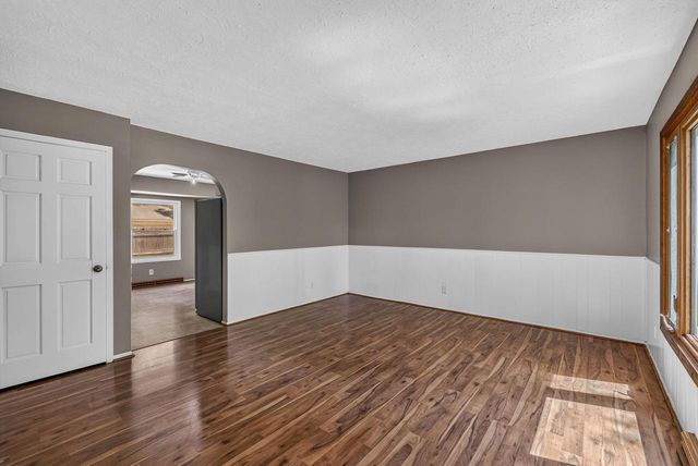 10404 W Darnel AVENUE, Milwaukee, WI 53224