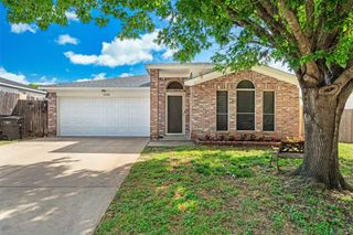 10228 Maverick Drive, Fort Worth, TX 76108