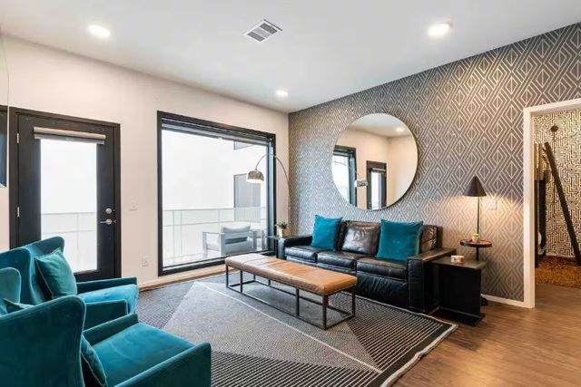 920 South St Apt 214, Nashville, TN 37203