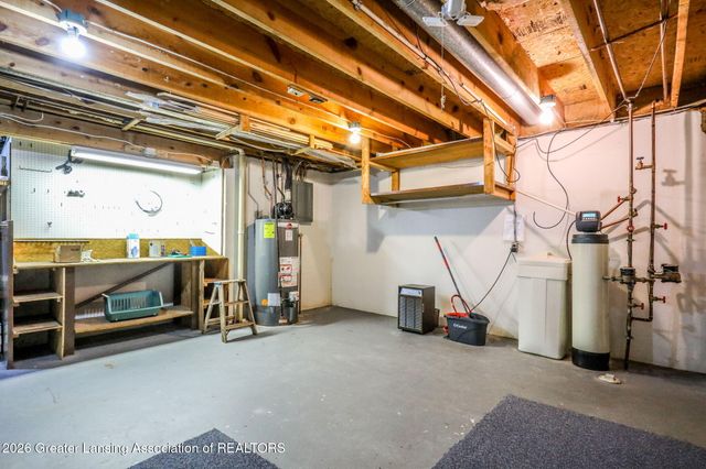 803 Wildemere Drive, Mason, MI 48854