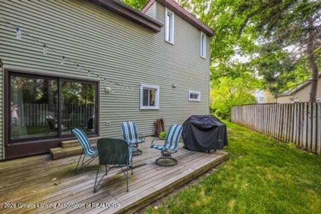 803 Wildemere Drive, Mason, MI 48854