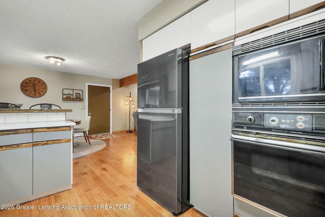 803 Wildemere Drive, Mason, MI 48854