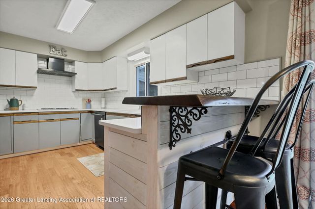 803 Wildemere Drive, Mason, MI 48854