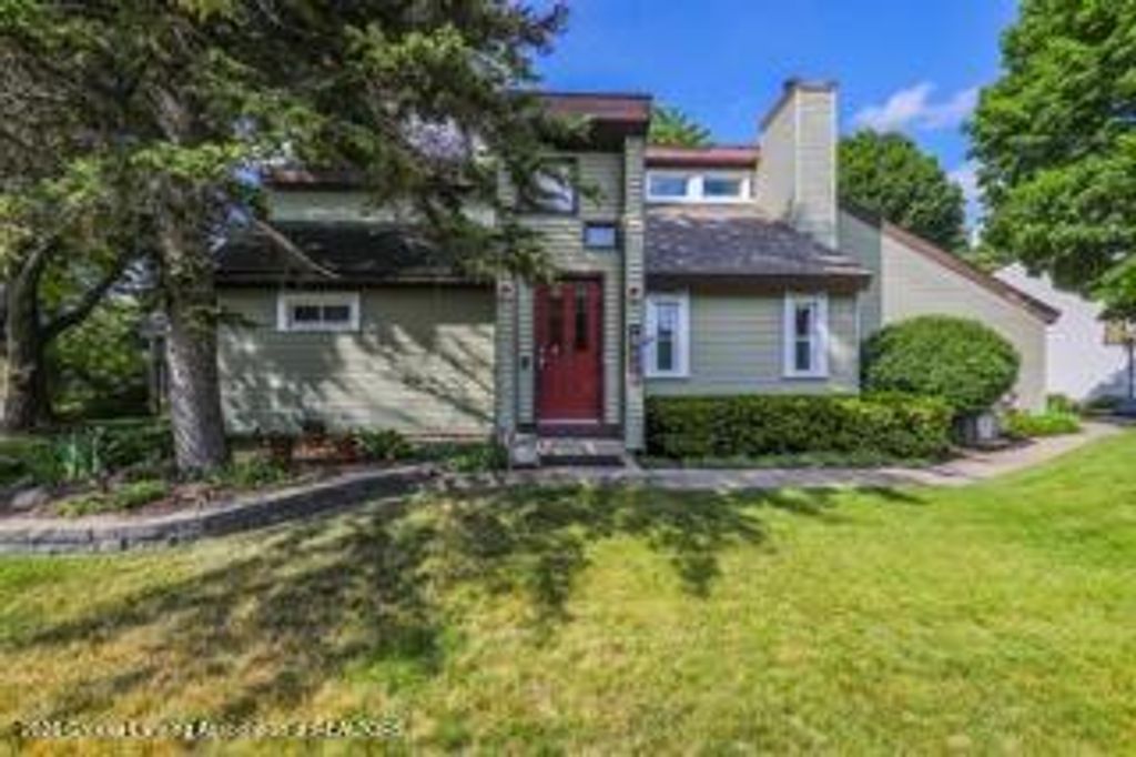 803 Wildemere Drive, Mason, MI 48854