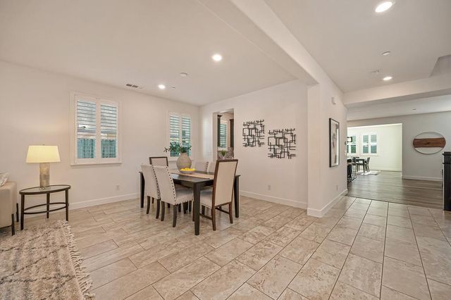 6048 Duet Way, Roseville, CA 95747