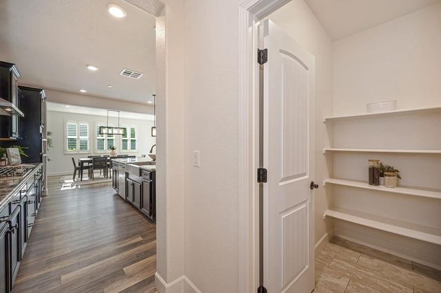 6048 Duet Way, Roseville, CA 95747