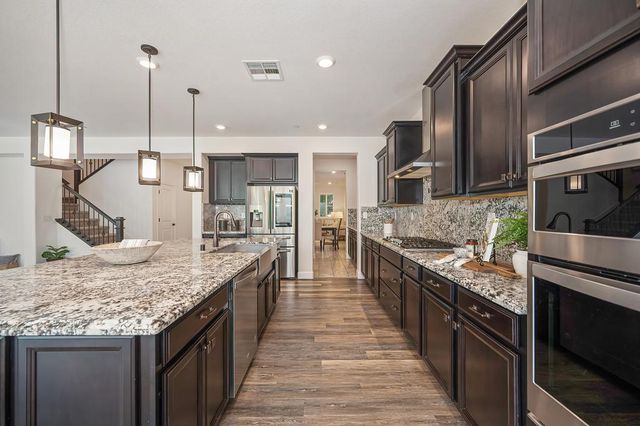 6048 Duet Way, Roseville, CA 95747