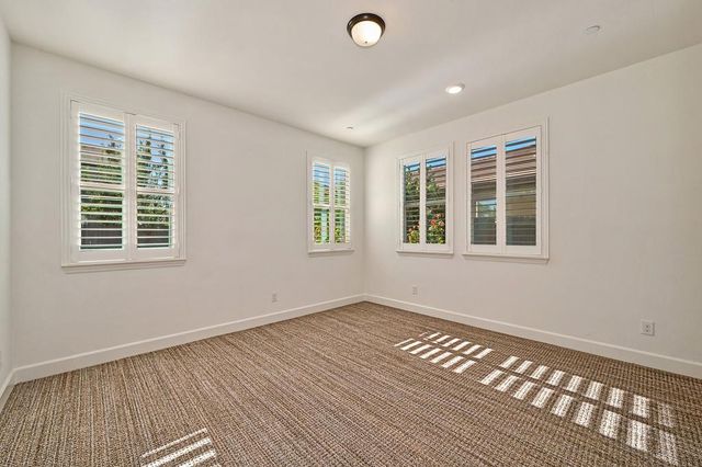 6048 Duet Way, Roseville, CA 95747