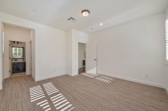 6048 Duet Way, Roseville, CA 95747