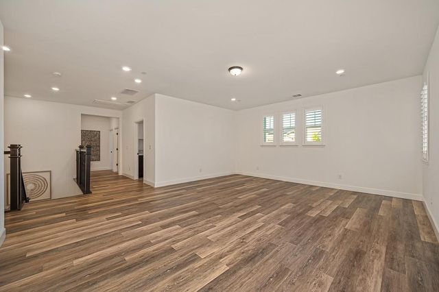 6048 Duet Way, Roseville, CA 95747