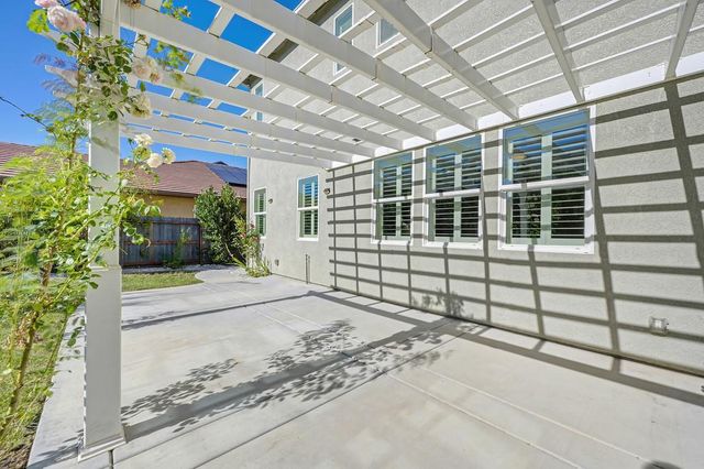 6048 Duet Way, Roseville, CA 95747