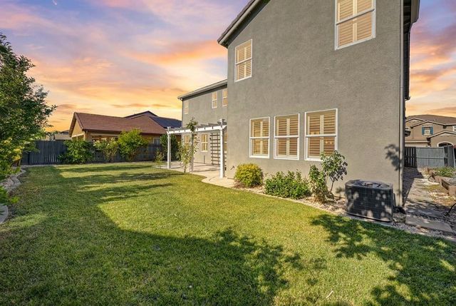 6048 Duet Way, Roseville, CA 95747