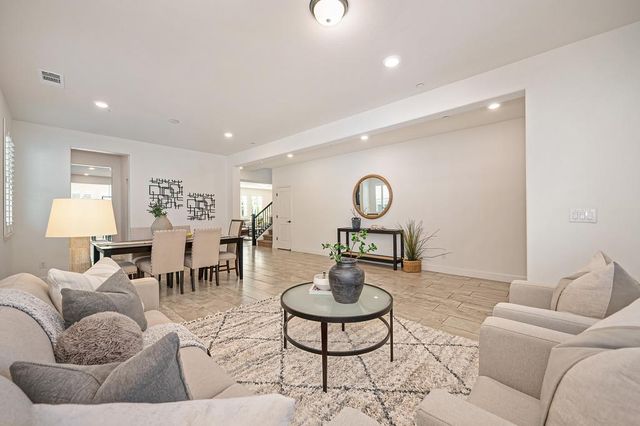 6048 Duet Way, Roseville, CA 95747