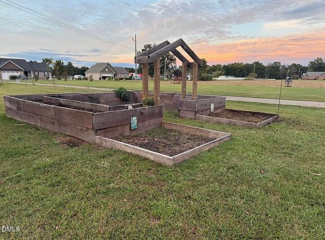 334 Antioch Church Road, Dunn, NC 28334