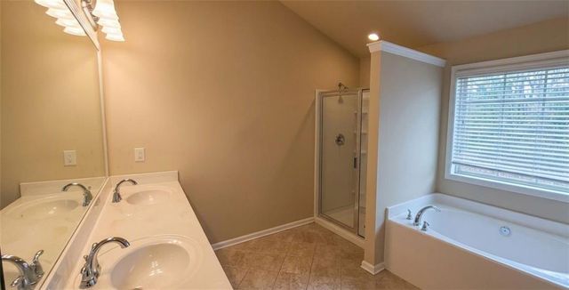 29 Privet Circle, Suwanee, GA 30024