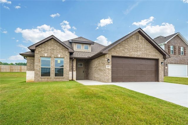 2237 Buckside Street, Springdale, AR 72762