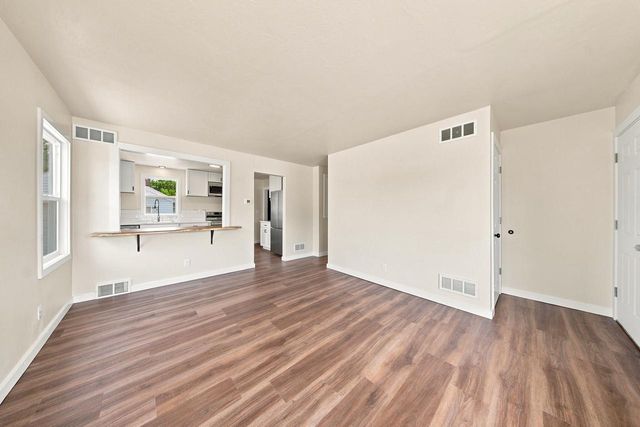 1334 Benton AVENUE, Janesville, WI 53545
