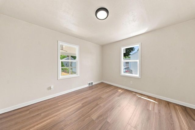 1334 Benton AVENUE, Janesville, WI 53545