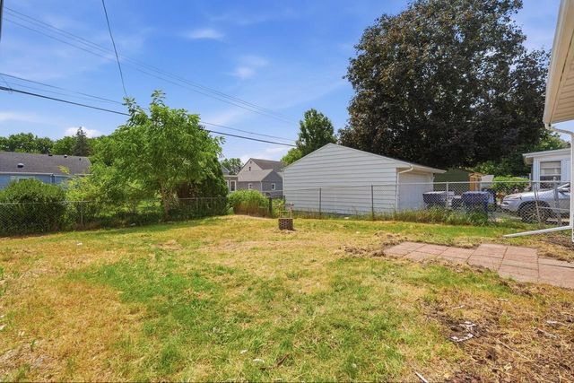 1334 Benton AVENUE, Janesville, WI 53545
