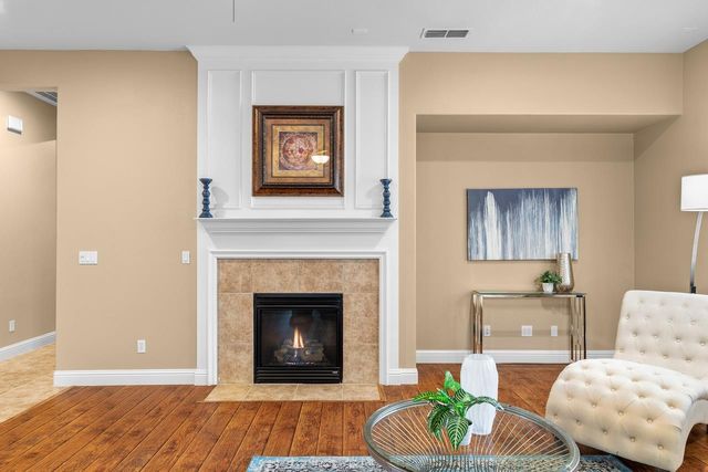 2442 Pepper Tree Ln, Manteca, CA 95336