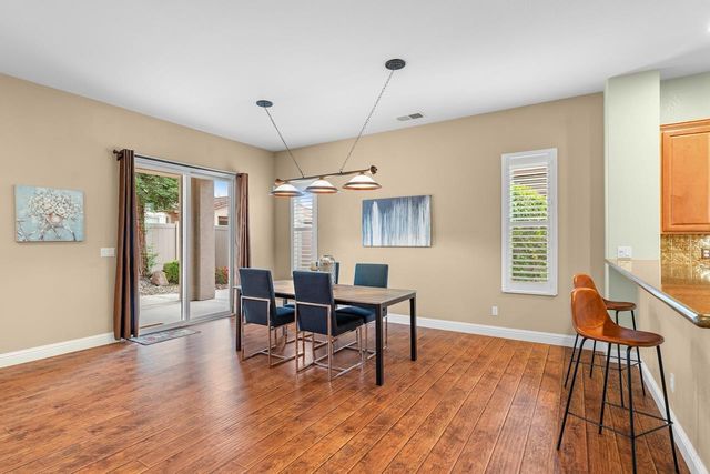 2442 Pepper Tree Ln, Manteca, CA 95336