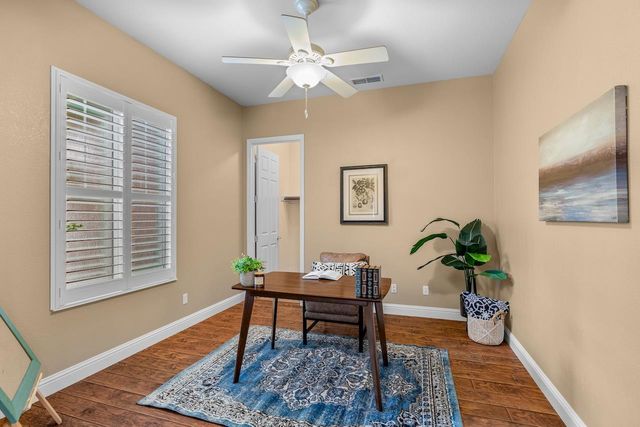 2442 Pepper Tree Ln, Manteca, CA 95336