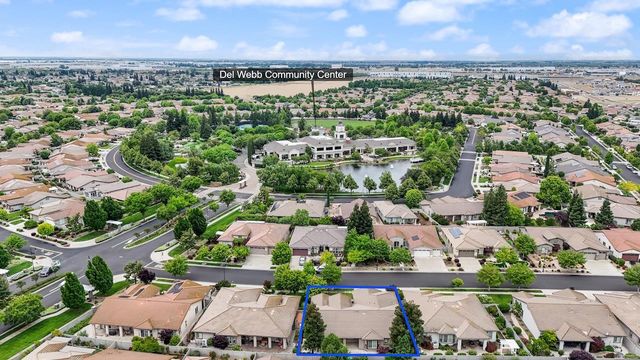 2442 Pepper Tree Ln, Manteca, CA 95336
