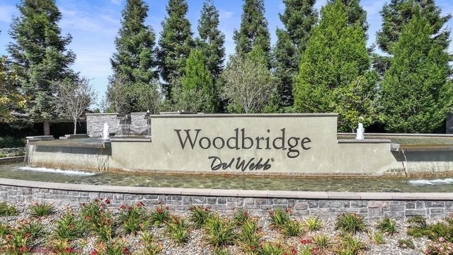 2442 Pepper Tree Ln, Manteca, CA 95336
