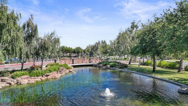2442 Pepper Tree Ln, Manteca, CA 95336